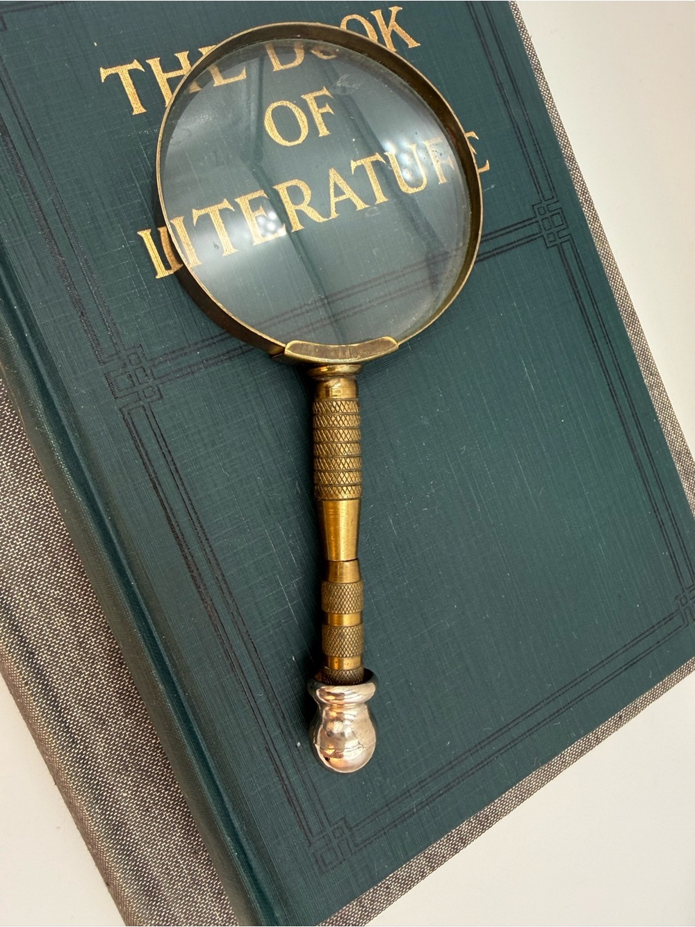 Vintage Two Tone Metal Magnifying Glass 6.5” - Picture 3 of 10